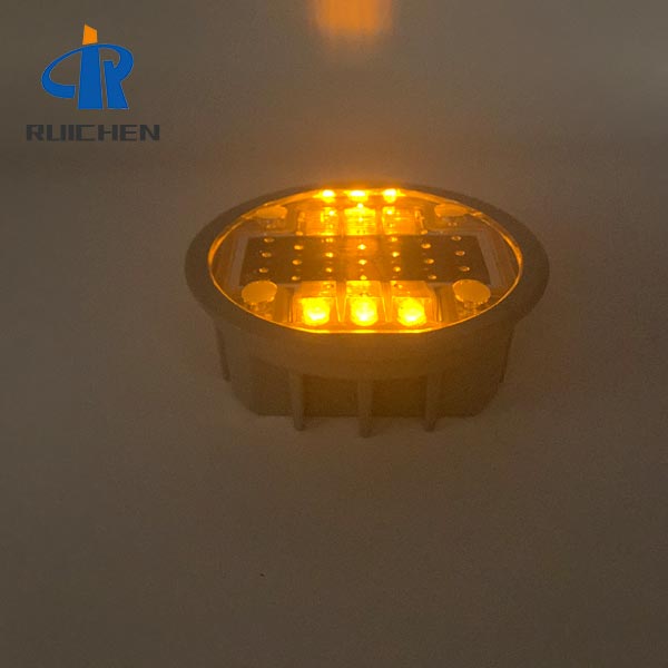 Bidirectional Led Road Stud Light With Shank In Usa